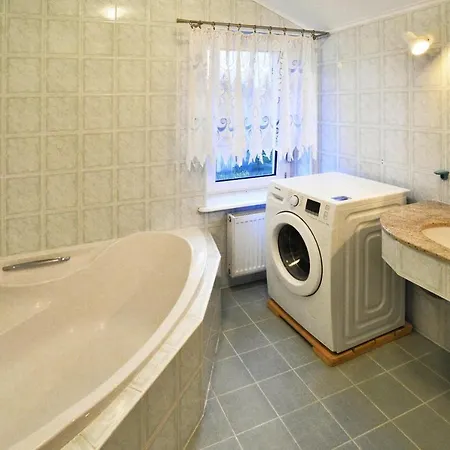 Comfortable Lakeside House, Private Garden Ińsko