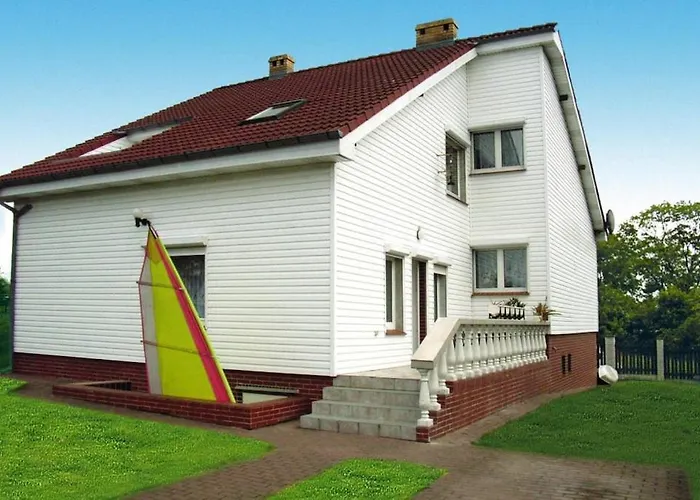 Comfortable Lakeside House, Private Garden Сasa de vacaciones