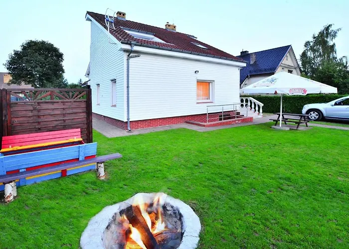 Сasa de vacaciones Comfortable Lakeside House, Private Garden