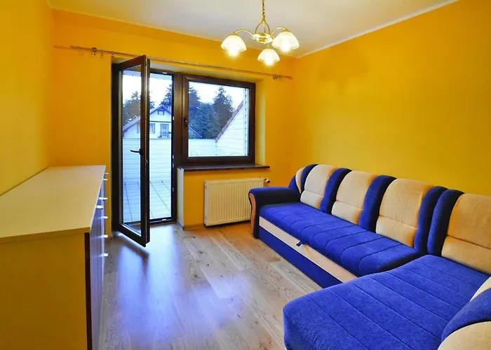 Comfortable Lakeside House, Private Garden